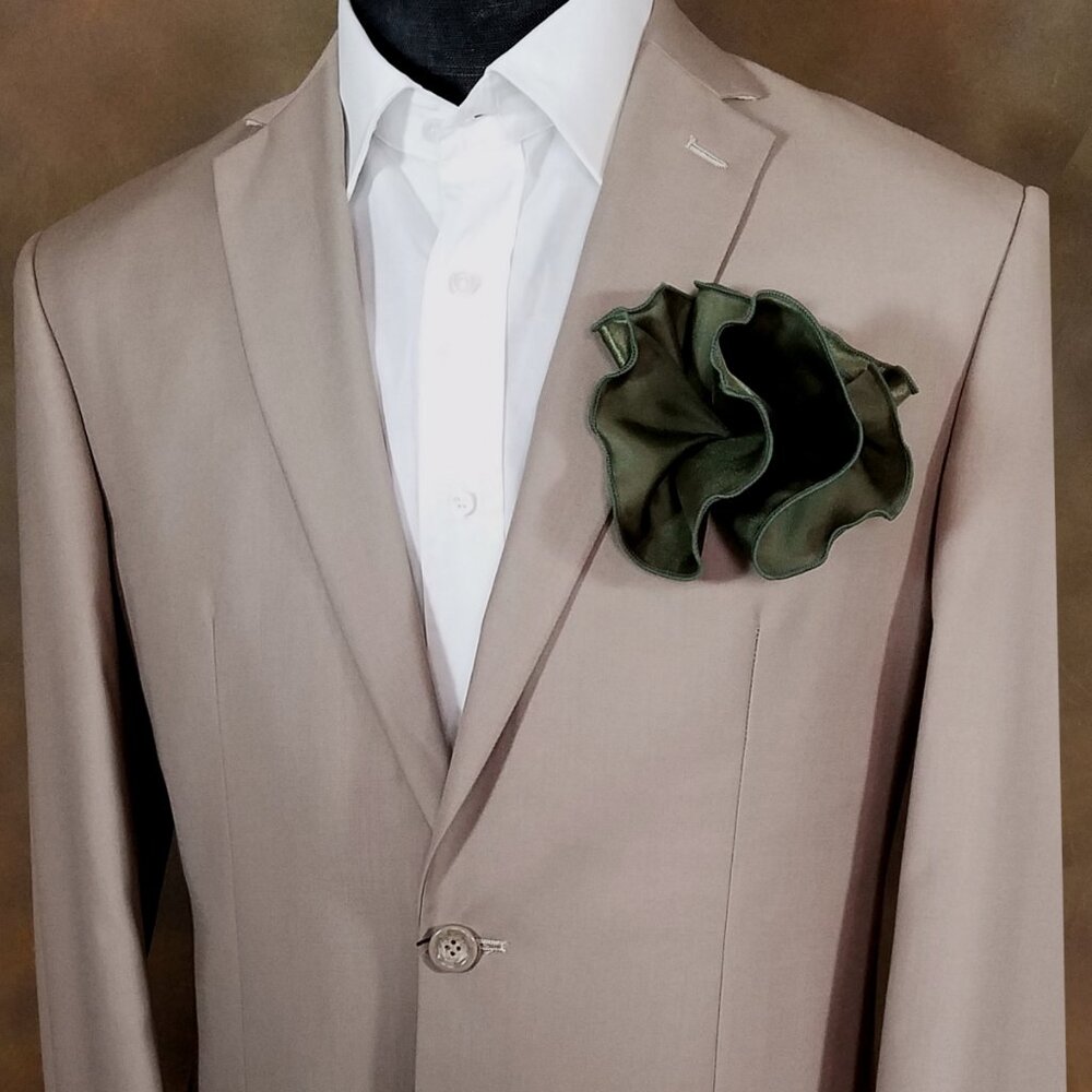 New Olive Green 2-in-1 Pouf Round Pocket Square